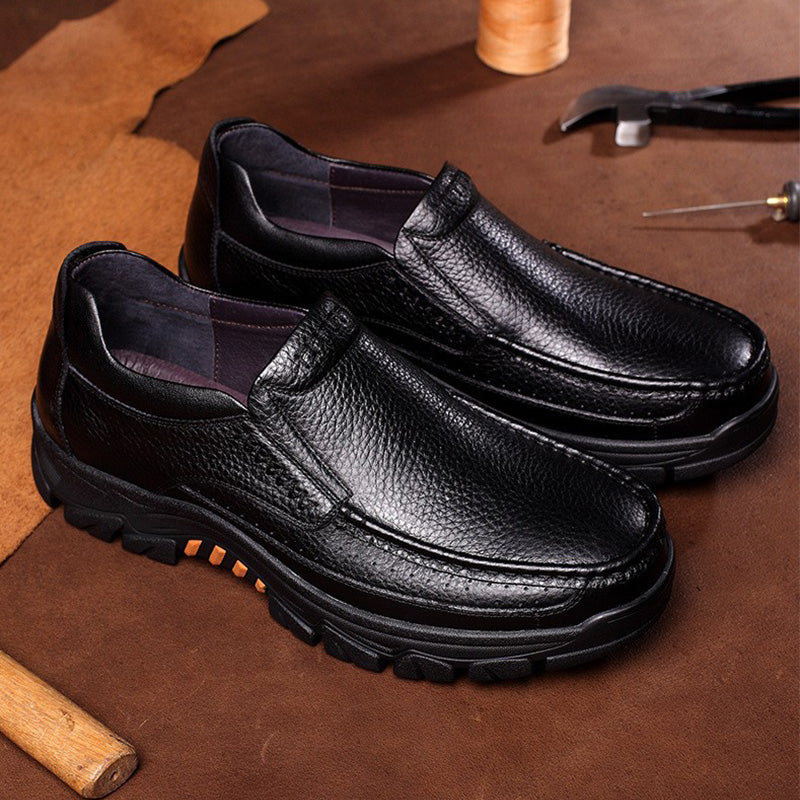 👞 60% RABATT! ✨ Lätta Halkfria Andningsbara Retro Affärsskor för Män – Bekväma, Tidlös design & Perfekta för kontoret 🚶