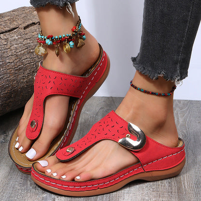 Sommar Nya Kvinnors Metall Dekor Feature Mönster Wedge Flip-Flops
