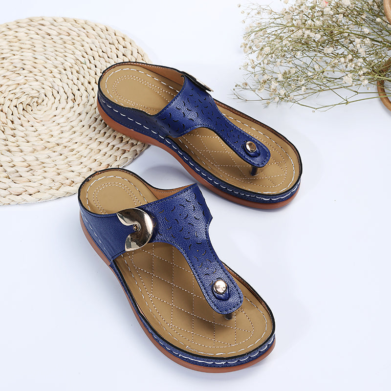 Sommar Nya Kvinnors Metall Dekor Feature Mönster Wedge Flip-Flops